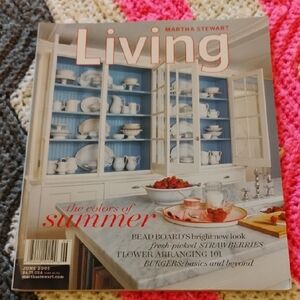 Martha Stewart Living Magazine - The Colors of Summer June 2005